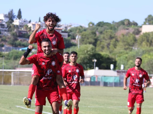 שחקני באקה חוגגים בדרך לשלב הבא (דאפר מחאמיד)